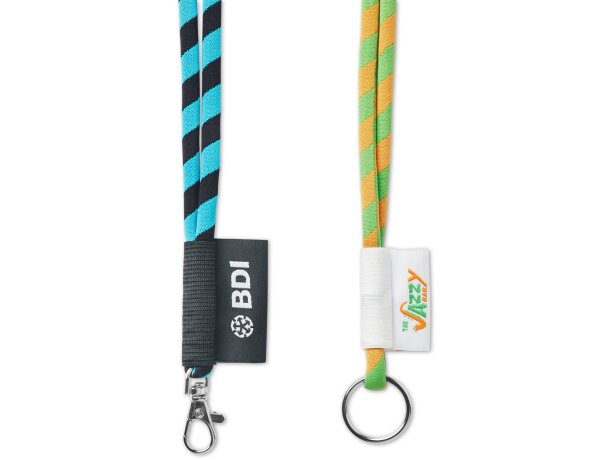 Lanyard cilíndrico con etiqueta tejida