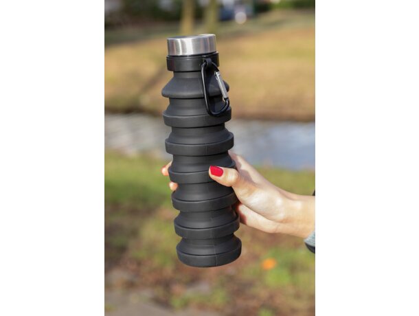 Botella de silicona plegable antigoteo con tapa personalizada negro