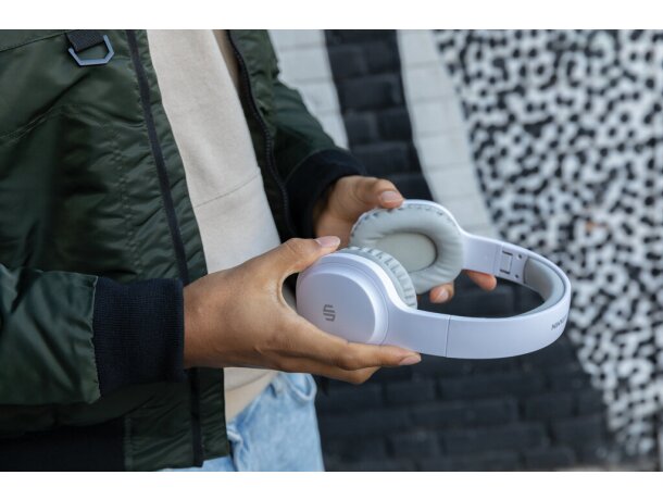 Auriculares personalizados Belmont inalámbricos Urban Vitamin bajos intensos Blanco detalle 25